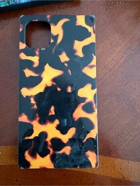Flaunt iPhone 11 Square Case